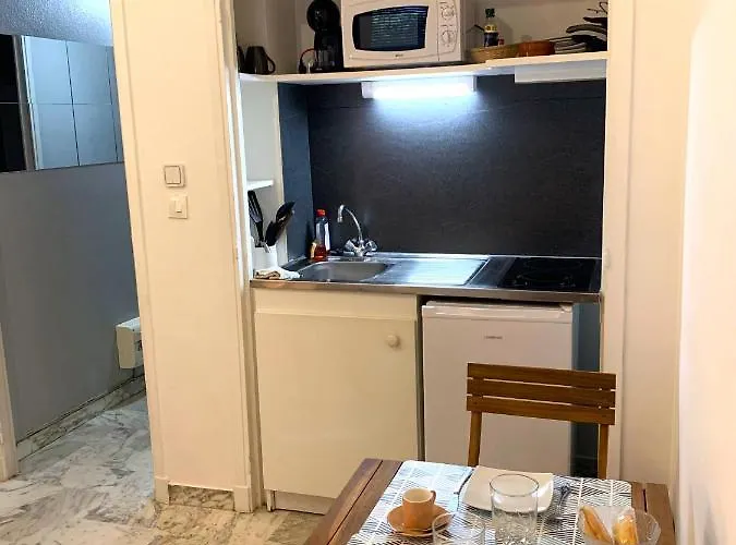 Cannes Croisette Quiet Studio Ac Wifi 200 M From Sea شقة كان