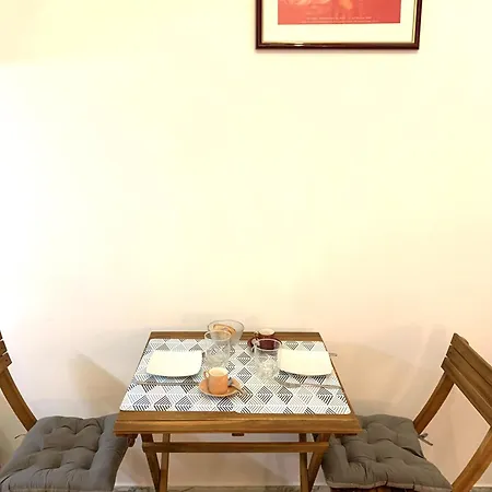 Center Ac Wifi 200 M Sea Behind Martinez Apartment