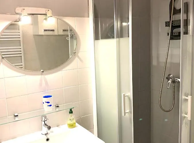 Center Ac Wifi 200 M Sea Behind Martinez * 戛纳